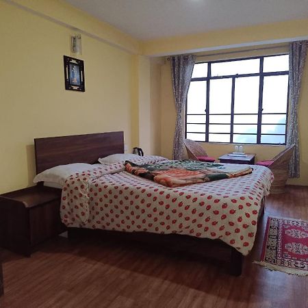 Hotel Himalaya Residency Kanchenjunga View ダージリン エクステリア 写真